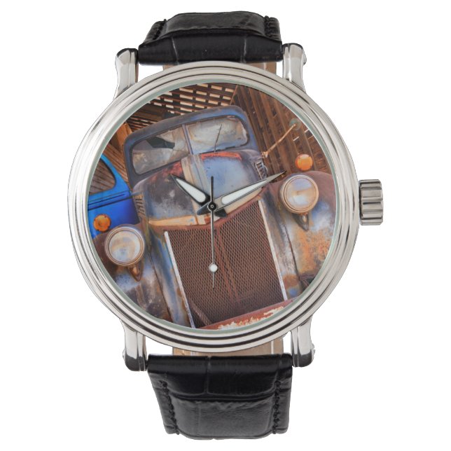 農場の古いさびたトラック 腕時計 (正面)
