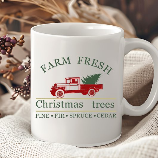 農場の新鮮なクラシックヴィンテージ赤いトラック松の木 マグカップ