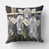 農場の牛の群れ クッション (裏面)