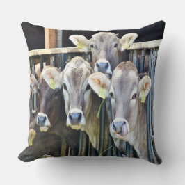 農場の牛の群れ クッション