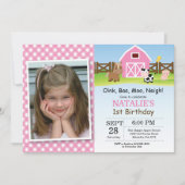 農場の誕生日の招待状の納屋周囲の庭のパーティー 招待状 (正面)