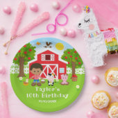 農場の赤い納屋とアフリカ系アメリカ人の少年誕生日パーティー ペーパープレート (パーティー)