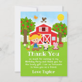 農場の赤い納屋と金髪の女の子 サンキューカード (正面)