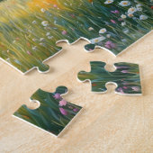 農場の野生の花の草原にいる馬 ジグソーパズル (側面)