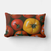 農場 |光沢のある赤と黄色のトマト ランバークッション (正面)