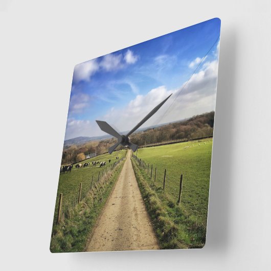 農場 |英語のカントリーサイドダートロード スクエア壁時計 (傾斜)