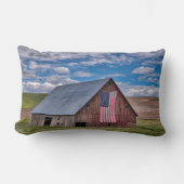 農場 |赤素朴納屋(アメリカ国旗) ランバークッション (正面)