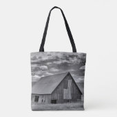 農場 | BW American Flag Barn Scene トートバッグ (裏面)