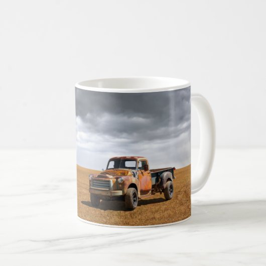 農場 | Old Truck in Field コーヒーマグカップ (正面右)