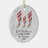 農家の森のストッキングの新生児の三人家族 セラミックオーナメント (右)