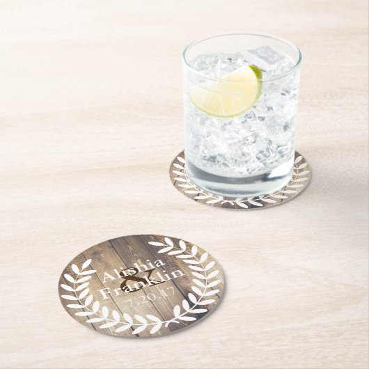 農家の白い月桂樹花嫁及び新郎の結婚式の日付 ラウンドペーパーコースター (インサイチュ)