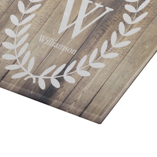 農家の納屋の木製の白い月桂樹の姓 カッティングボード (角)