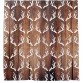 農家の素朴な納屋の木製の白いシカの(雄ジカの)枝角 シャワーカーテン (正面)