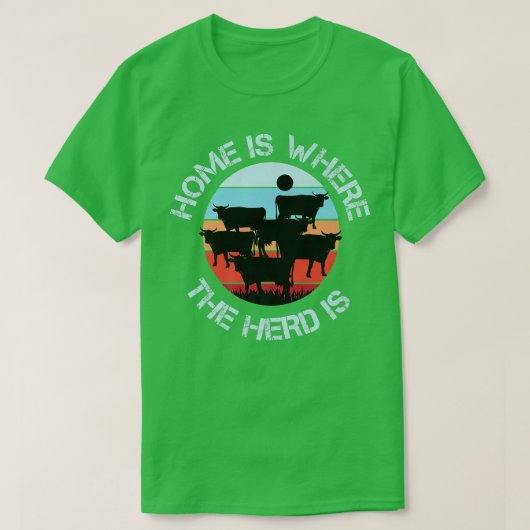 農家牛の牛の家は、ここで群れている Tシャツ (デザイン正面)