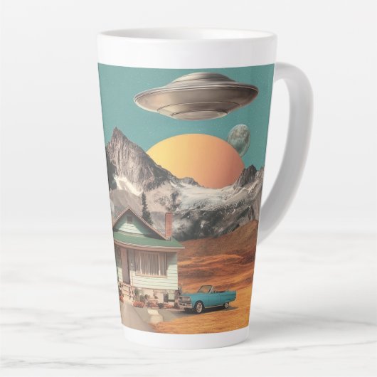 農村の家に現れたシュールなUFO カフェラテマグ (右アングル)