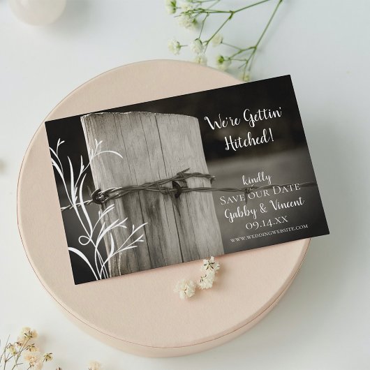 農村フェンスポストカントリーファーム結婚ズ セーブザデート