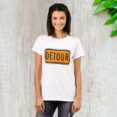 迂回の道路標識 Tシャツ