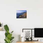 近くのカリフォルニア海岸に沿った高速道路1 ポスター (ホームオフィス)