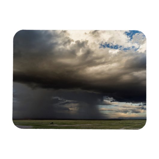 近くの斜面に吹き荒れる山 マグネット (横)