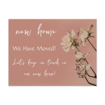 近代的な新しい家に引越ししました 乾燥したバラ