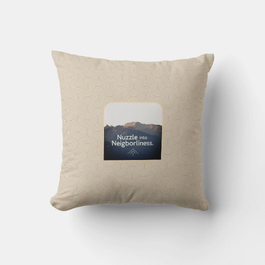 近所に活気を与える クッション (正面)