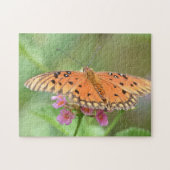 近所の公園で見つかった花の上の蝶 ジグソーパズル (横)