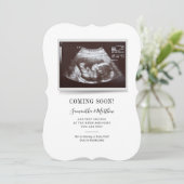 近日公開！超音波検査でわかった赤ちゃんの性別を伝えるカード 招待状 (スタンド正面)