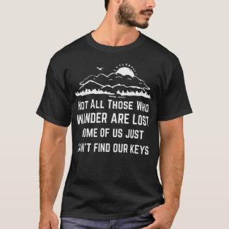 迷う者全てが迷子にあらず おもしろ迷子Tシャツ Tシャツ