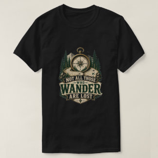 迷える者全てが失われているわけではない コンパス グラフィック Tシャツ