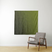 迷彩グリーンの濃淡グラデーション幾何学メッシュパターン タペストリー (インサイチュ(横))