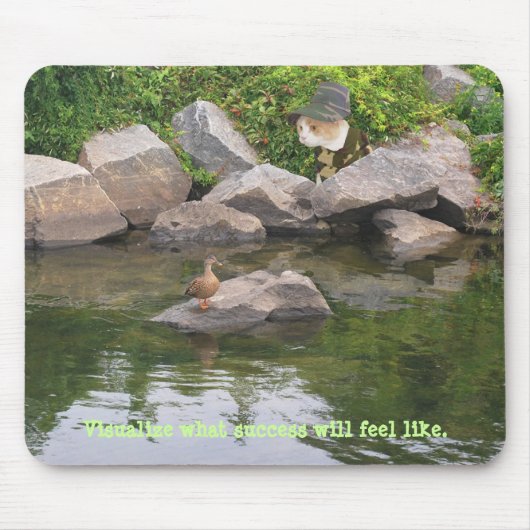 迷彩柄のおもしろいな猫の狩り マウスパッド (正面)