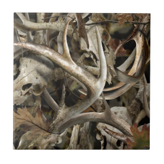 迷彩柄のシカのスカル タイル