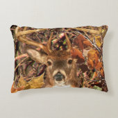 迷彩柄の白い尾シカの秋の木びき台 アクセントクッション (正面)