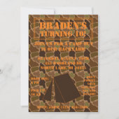 迷彩柄カモフラージバックヤードキャンプアウト誕生日招待状 招待状 (正面)