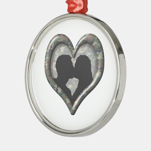 迷彩柄キスをする対ハート メタルオーナメント (左)