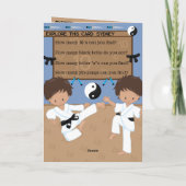 迷路の民族少年空手誕生日 カード (裏面)