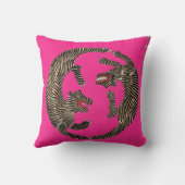 追いかけるタイガース田口たもきホットピンク クッション (裏面)