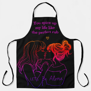 追いスタイリッシュ詰められた女性はバーベキューで絆を結ぶ エプロン