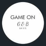 追加カップル名の結婚式パーティーの場所都市gのゲーム ラウンドシール<br><div class="desc">デザイン</div>