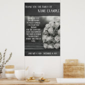 追悼ポスター 白いバラの花束 モノクロ ポスター (キッチン)