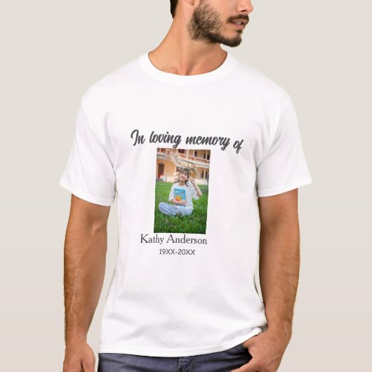 追悼記念の追記の愛情の記憶で Tシャツ (正面)
