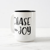 追跡の喜びのマグ ツートーンマグカップ (正面左)