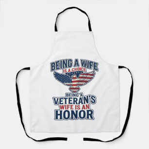 退役軍人の妻の名誉愛国ワシTシャツ エプロン