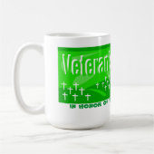 退役軍人の日と十字 –  コーヒーマグカップ (左)