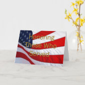 退役軍人の日に仕えた者を称える カード (黄色い花)