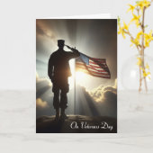 退役軍人の日のアメリカ兵への敬礼 カード (黄色い花)