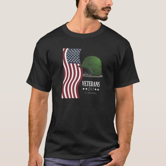 退役軍人の日USアメリカヘルメットアメリカサービスH Tシャツ (正面)