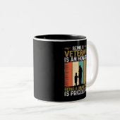 退役軍人グランパ ツートーンマグカップ (正面右)