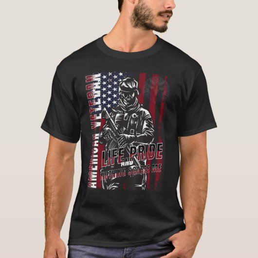 退役軍人デイアメリカンフラッグライフプライド軍隊ホン Tシャツ (正面)