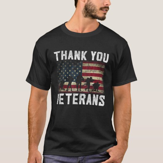 退役軍人デイギフトありがとう退役軍人T 誇りを持ったT Tee Tシャツ (正面)